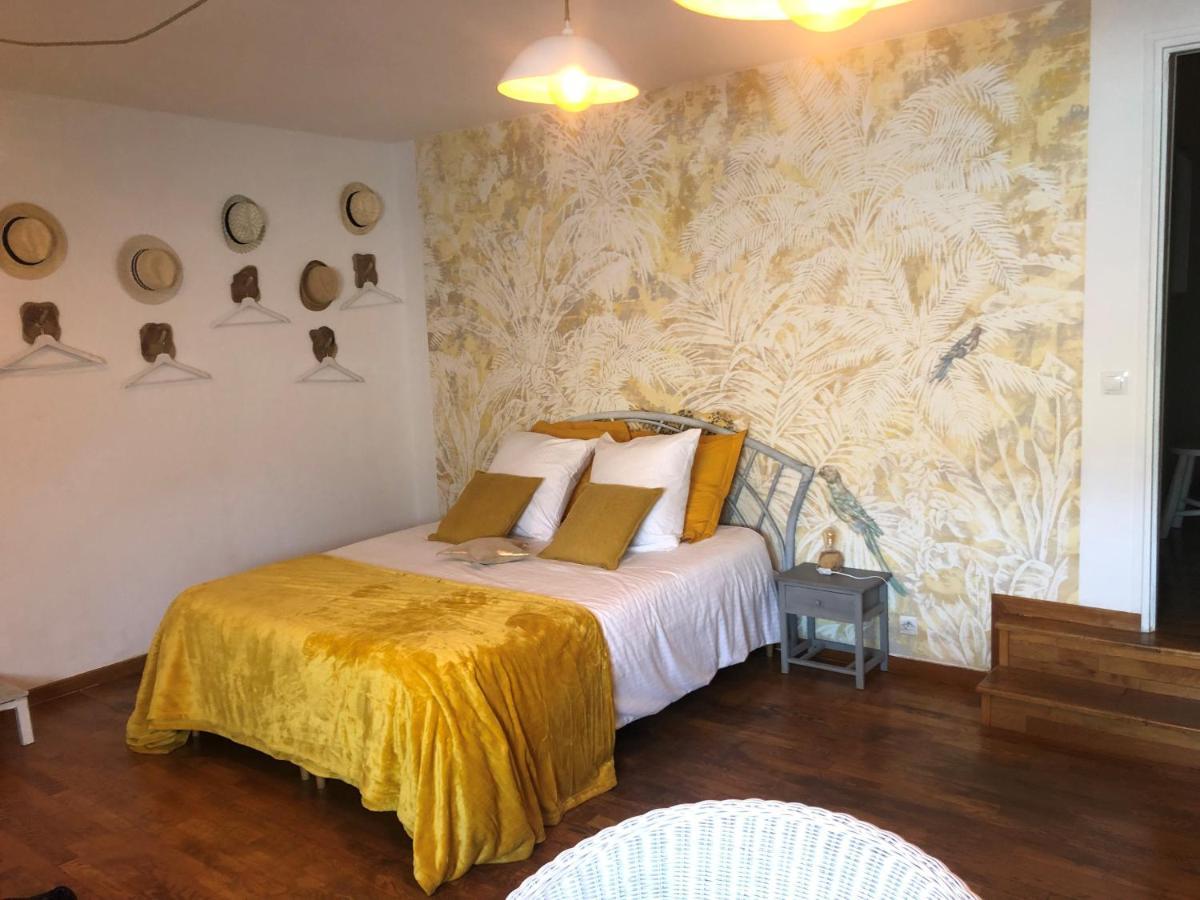 Grande Chambre Familiale Jaune Tout Bonnement Bien Putot-en-Auge Eksteriør billede